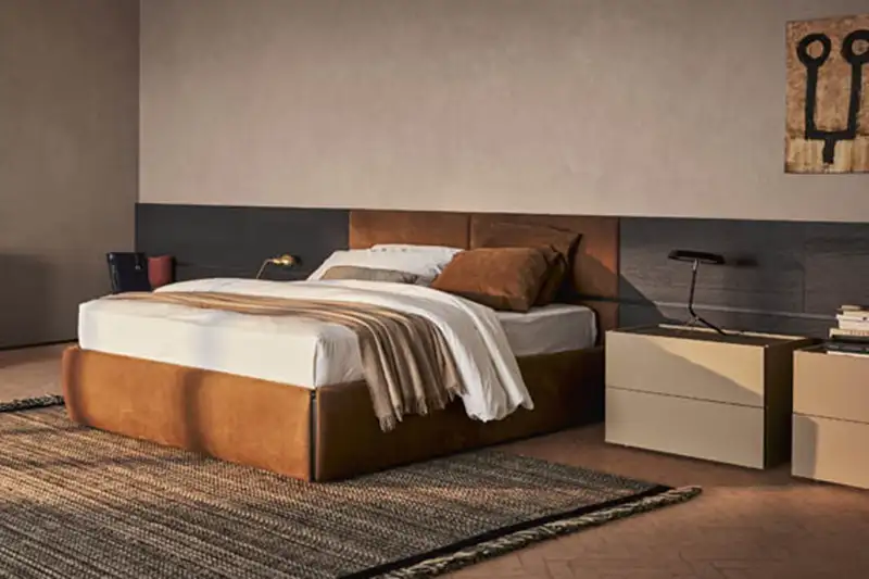 Pianca Boiserie Legno - Showroom Arredamento camere da letto Milano